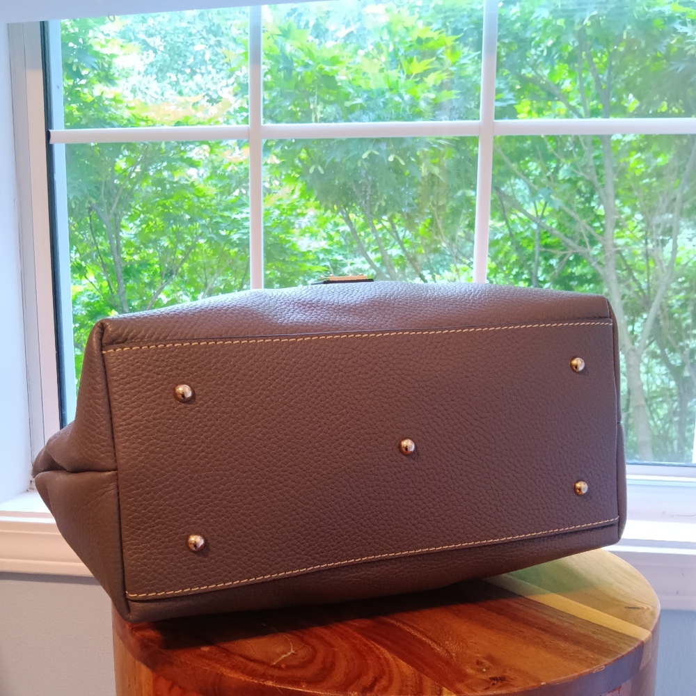 Dooney & bourke - Picture 10 of 16